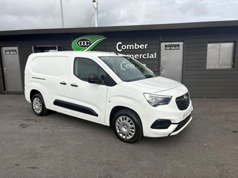 September 2020 Vauxhall Combo 2300 1.5 100ps L2H1 Sportive