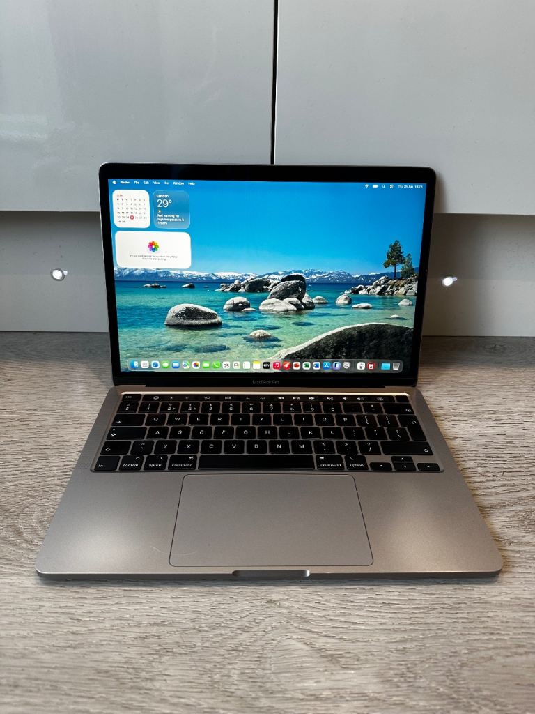 Apple MacBook Pro Laptop – Good Condition
