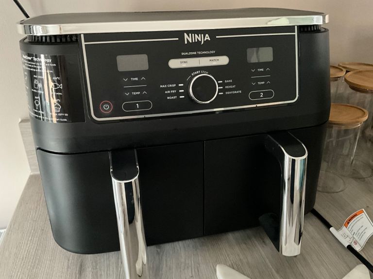 Ninja Air fryer Dual Zone AF400 Model
