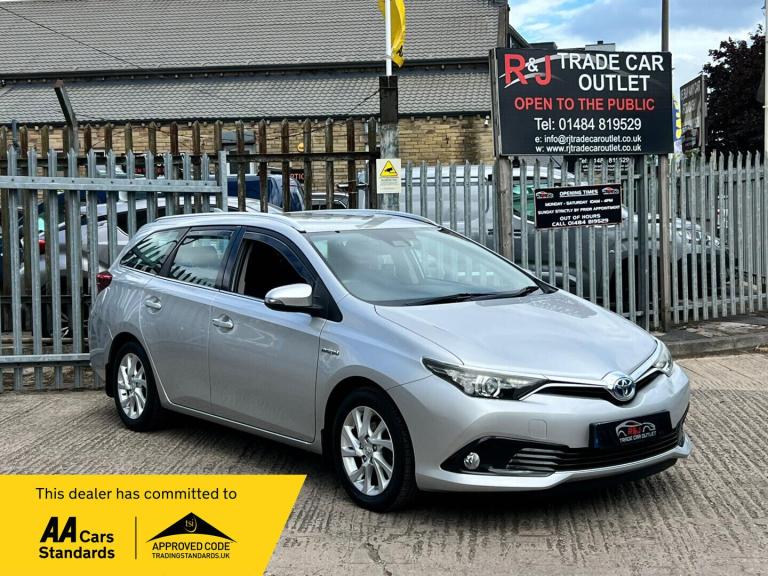 2017 Toyota Auris 1.8 Hybrid Icon TSS 5dr CVT ESTATE PETROL/ELECTRIC Automatic