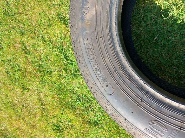 Dunlop sp99 185-15 tubeless radial tyre NEW 