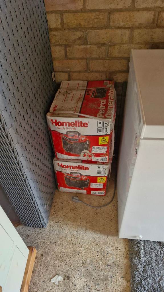 Homelite 720w petrol generator - never used