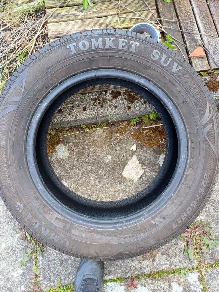 image for 3no 225 60 17 tyres 