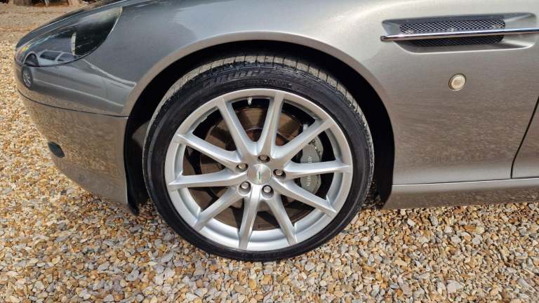 ASTON MARTIN DB9 6.0 V12 2008