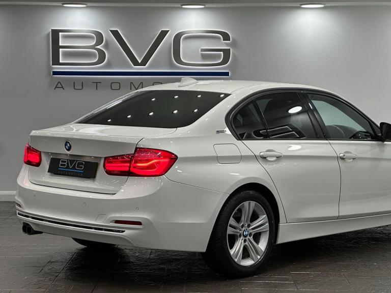 2017 BMW 3 Series 2.0 330e 7.6kWh Sport Auto Euro 6 (s/s) 4dr SALOON Petrol/Electric Hybrid Autom...