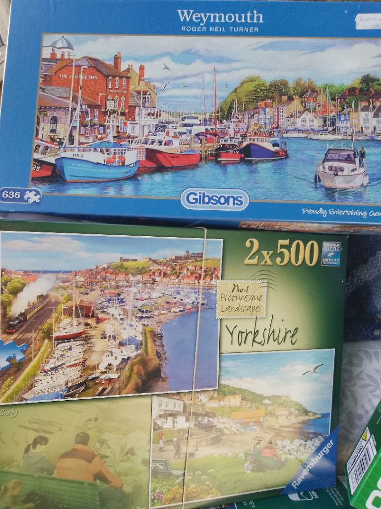 Assorted jigsaw puzzles 