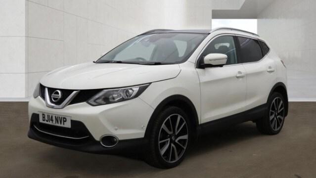NISSAN QASHQAI 1.2 DIG-T Tekna White 5dr PANROOF+LEATHER+NAV+9 STAMPS 2014