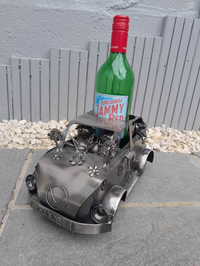 Metal Car Wine Bottle Holder – Unique Design
