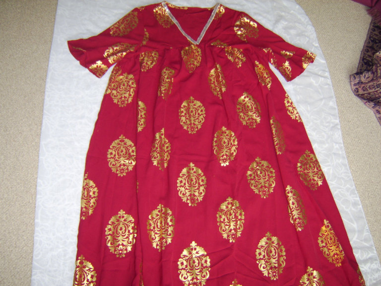 Chic Dress with golden print Size M - L