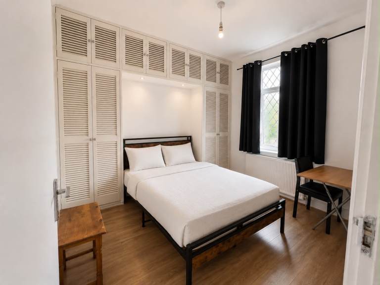 Rooms In Plaistow! Available Now!! DSS - UC Accepted
