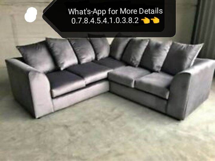 Modern Plush Sofa – Cozy, Durable & Perfect for Relaxed Living