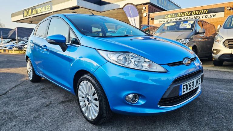 2009 Ford Fiesta 1.4 Titanium 5dr HATCHBACK Petrol Manual