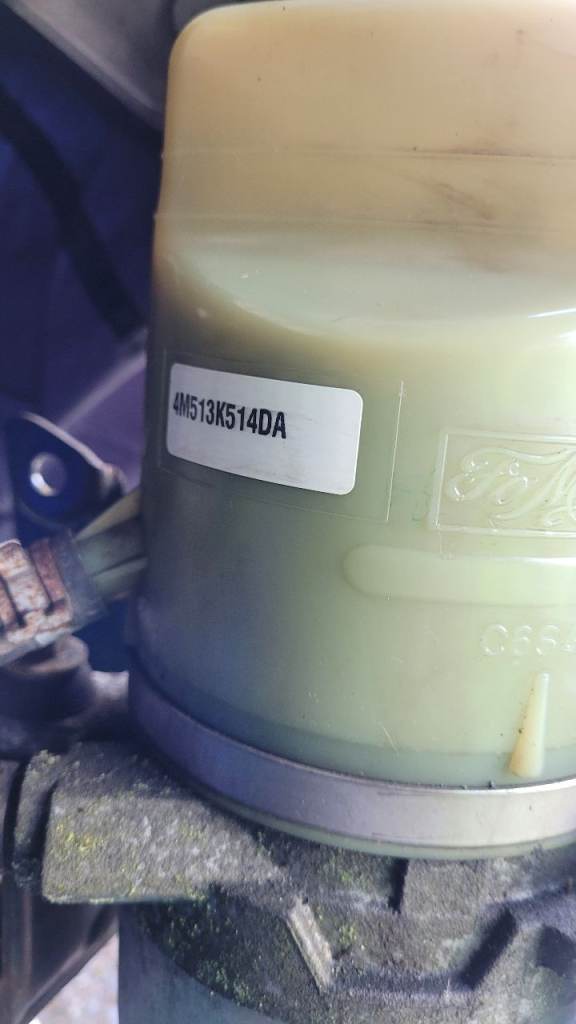 kuga mk1 08-12 Tdci Awd Euro 4 power steering pump 4M513K514DA spares parts breaking car