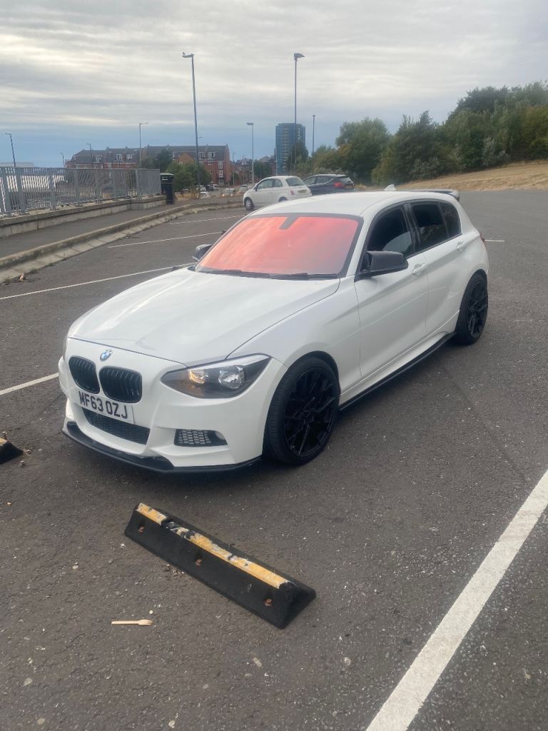 BMW, 1 SERIES, Hatchback, 2013, Manual, 1995 (cc), 5 doors