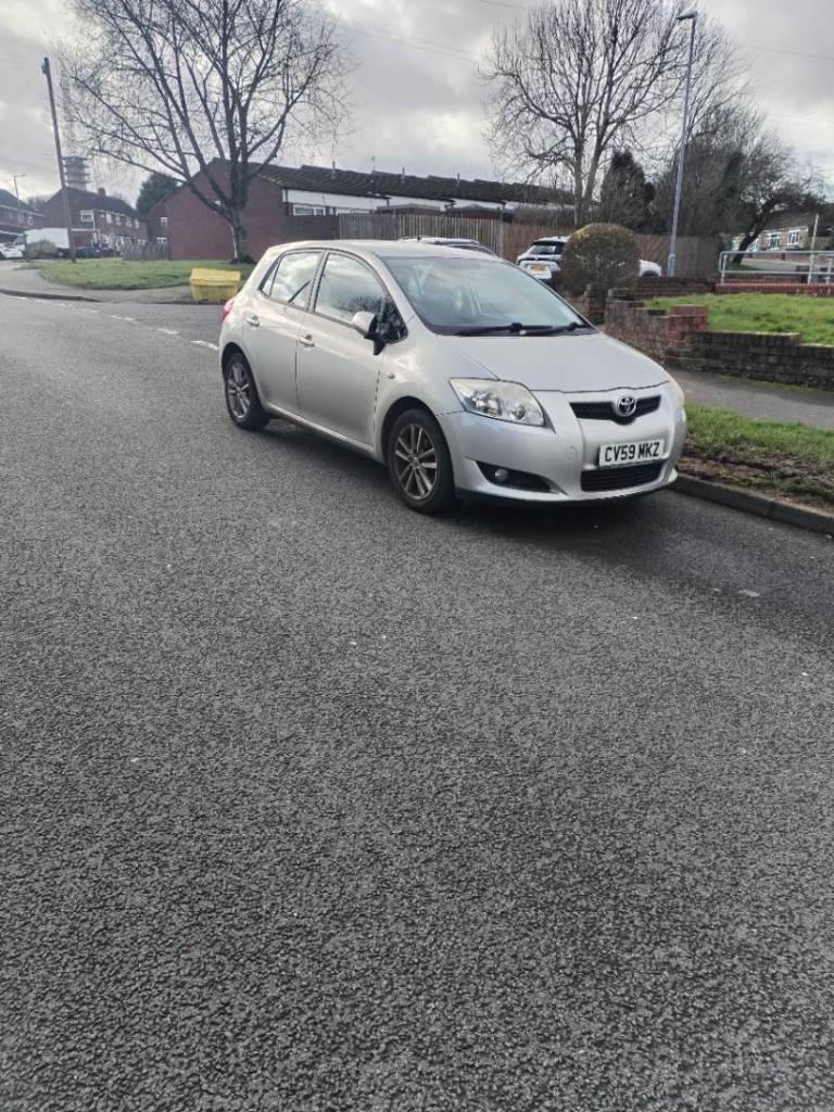 Toyota auris 59 plate 