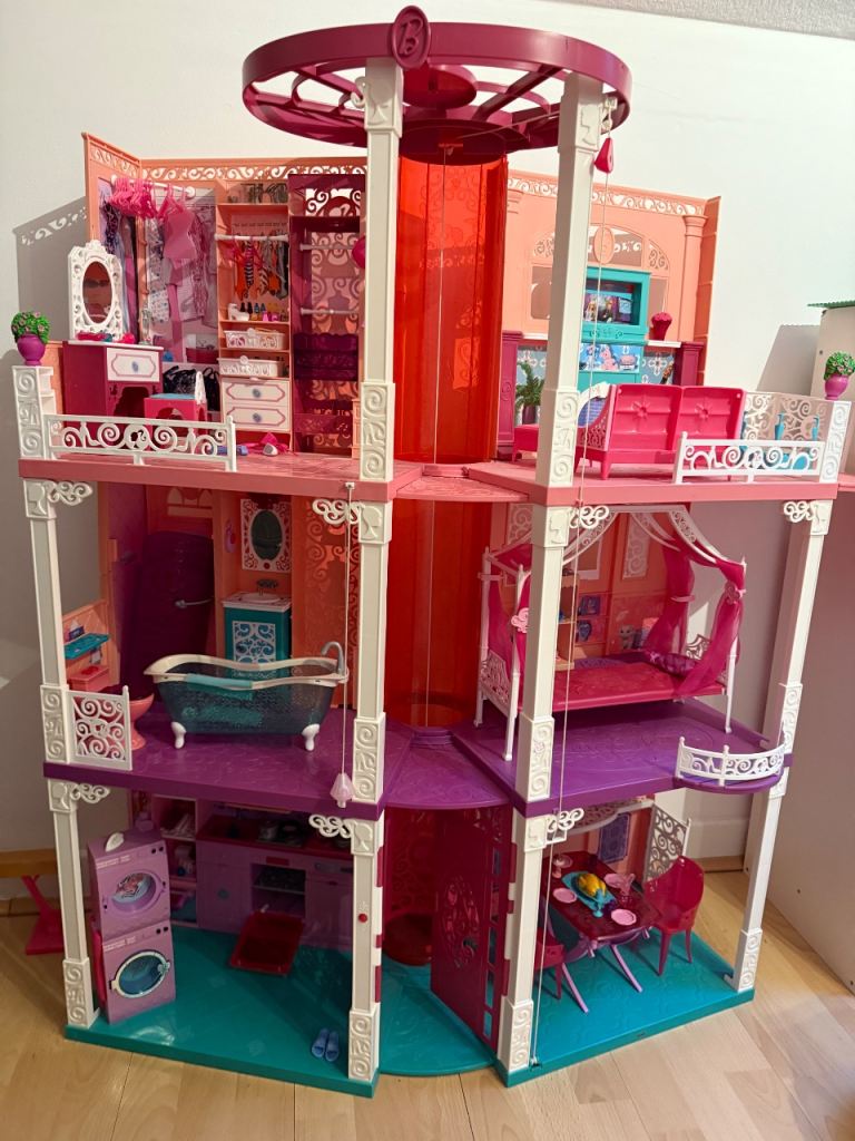 Barbie Dreamhouse