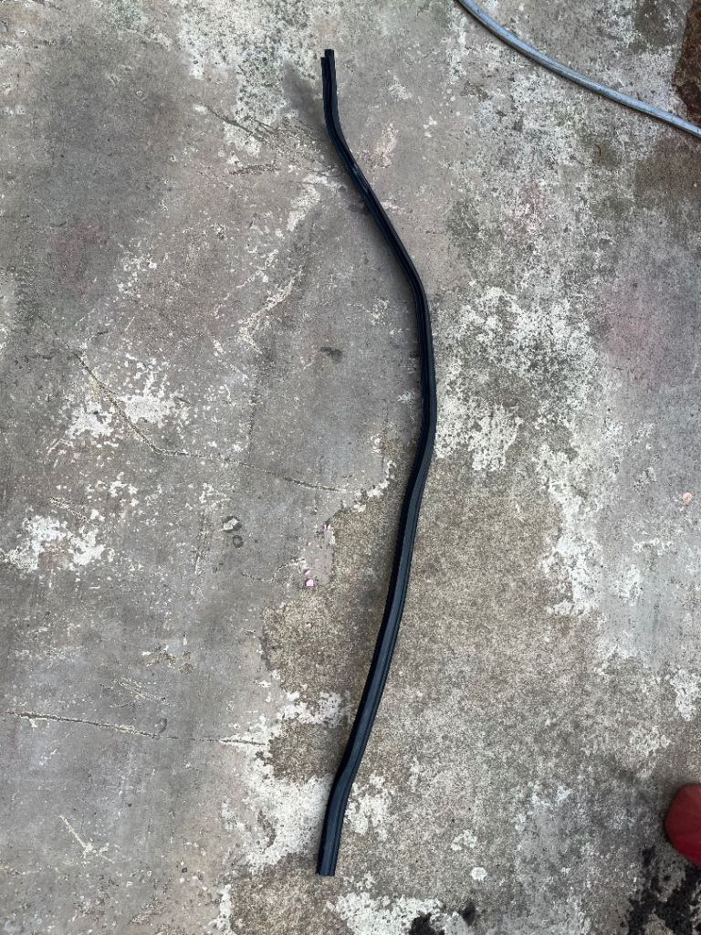 Mk4 golf under bonnet weather strip