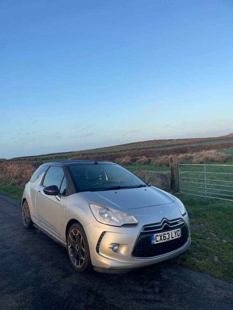 Citroen, DS3, Convertible, 2013, Manual, 1598 (cc), 3 doors