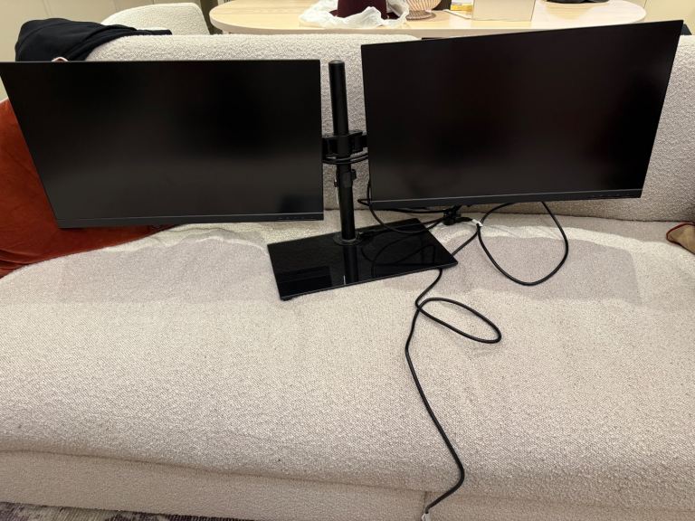 image for Lenovo Screens 68’