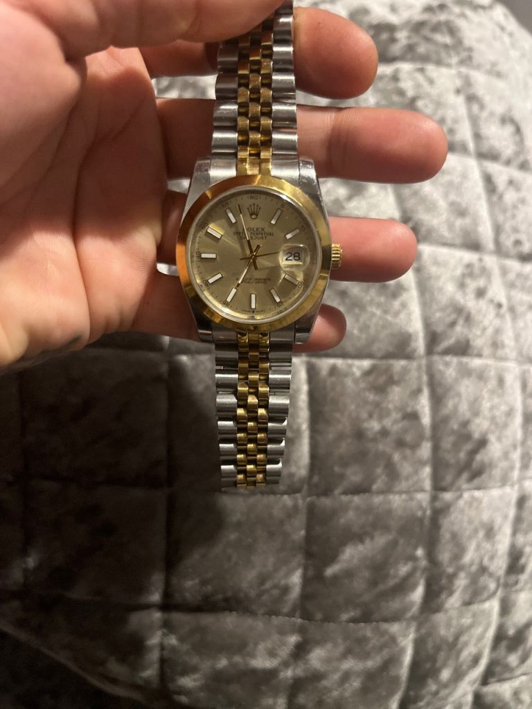 Rolex Oyster Perpetual Datejust Watch – Gold & Silver