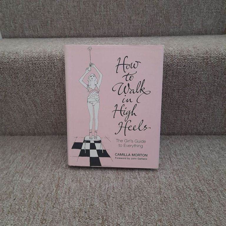 BOOK: How to Walk in High Heels