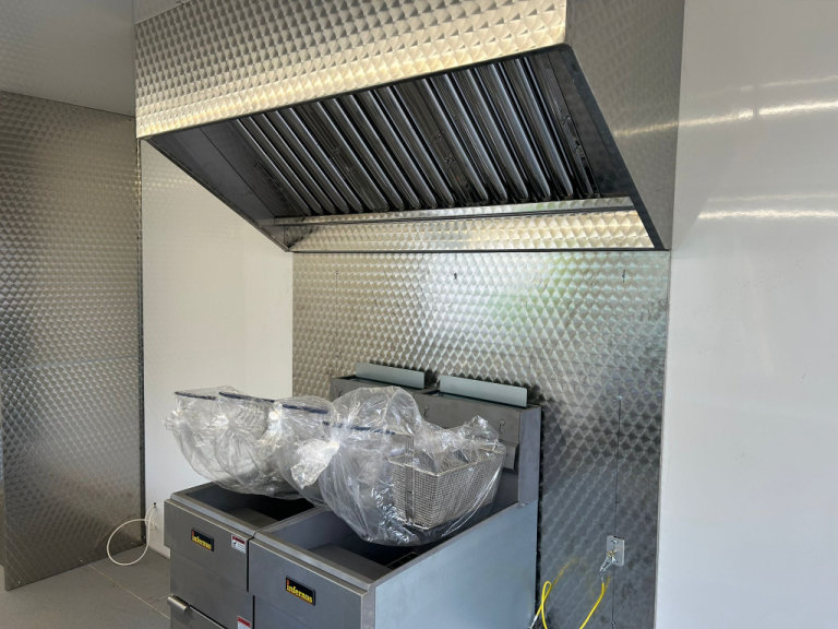 Catering equipment commercial restaurant kitchen trailer items 