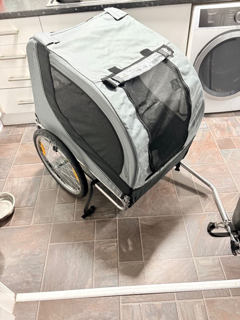 Dog carrier brand new
