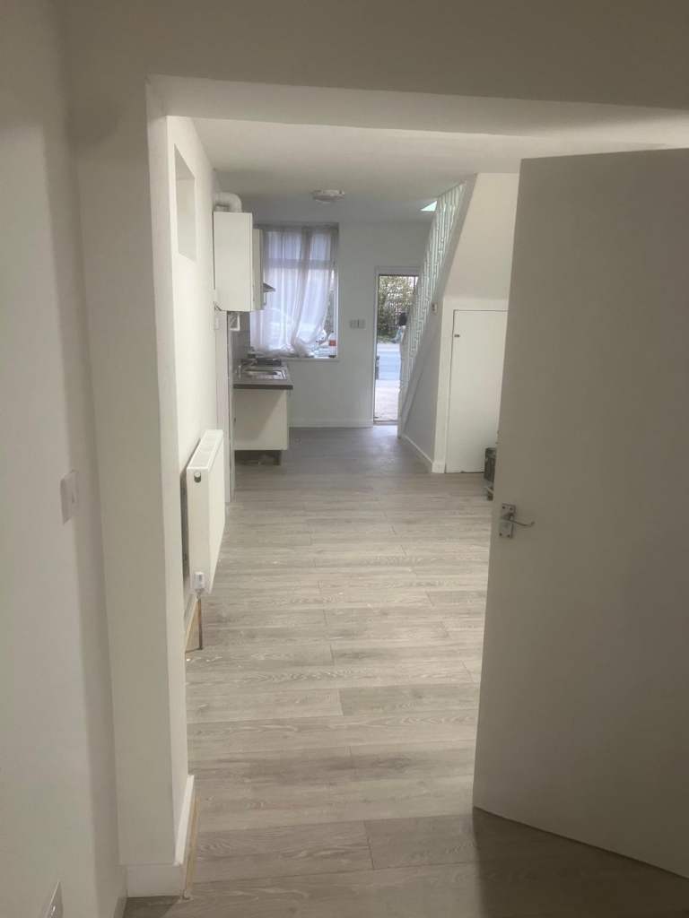 Modern 3 Bedroom House Available To Let On River Road, Barking (IG11 0EY)