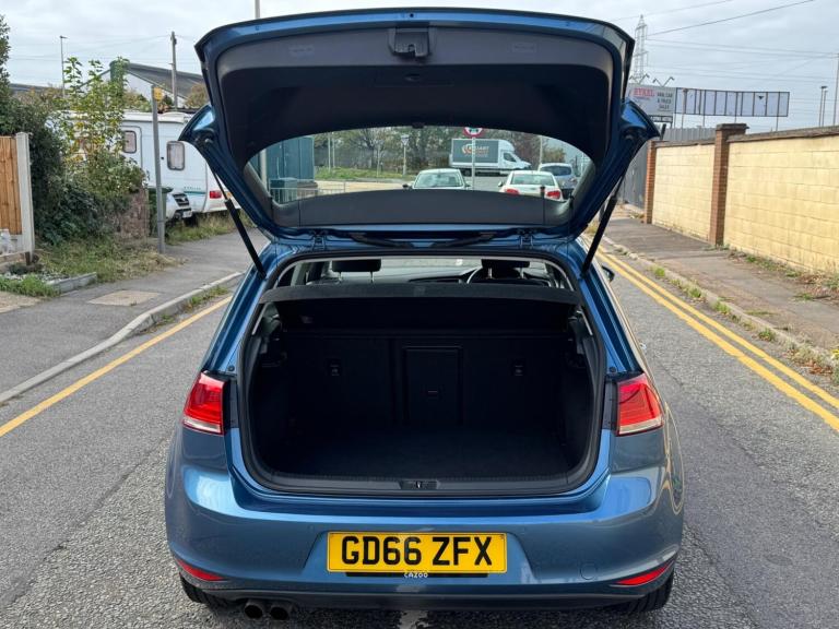 2017 Volkswagen Golf 1.4 TSI BlueMotion Tech Match Edition DSG Euro 6 (s/s) 5dr HATCHBACK Petrol ...