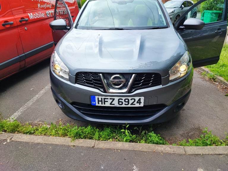 REDUCED to sell! £2000 Nissan, QASHQAI, Hatchback, MOT until Oct, 2011, Manual, 1598 (cc), 5 doors