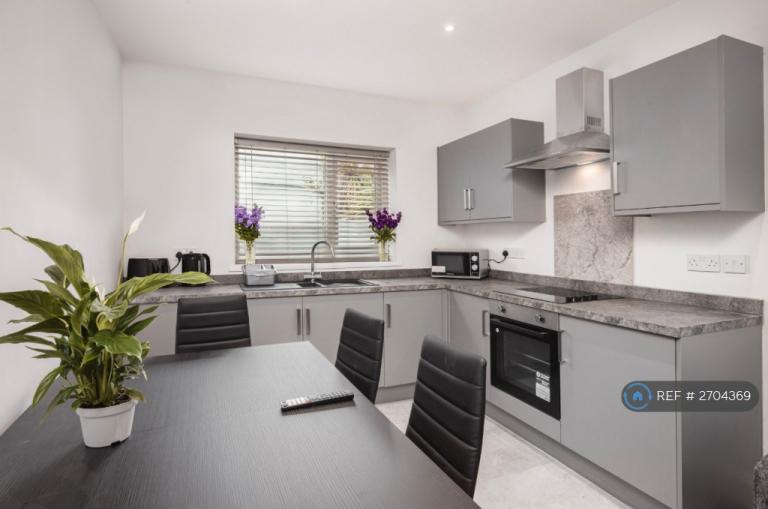 1 bedroom flat in No Bills And No Deposit, Blackpool, FY1 (1 bed) (#2704369)