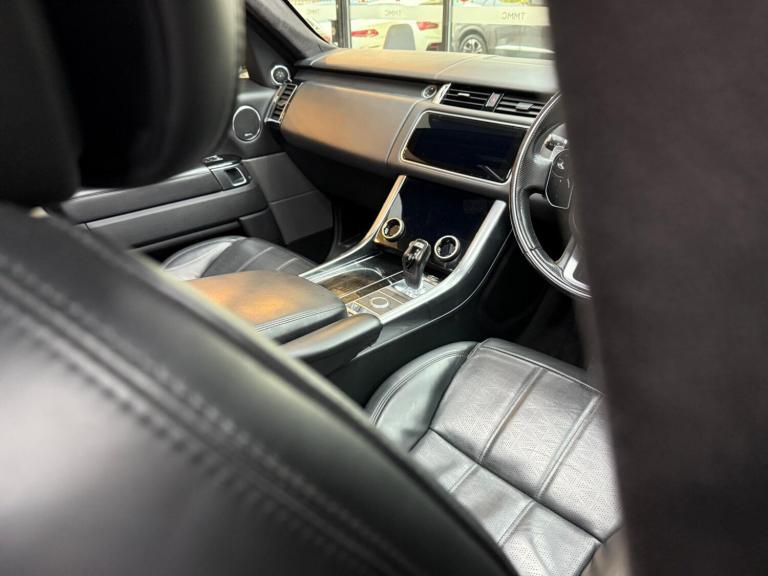 2020 Land Rover Range Rover Sport 3.0 SD V6 Autobiography Dynamic Auto 4WD Euro 6 (s/s) 5dr ESTAT...