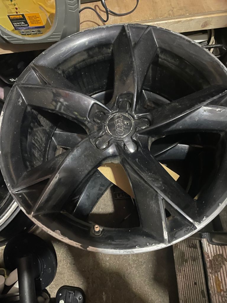 Alloy wheels