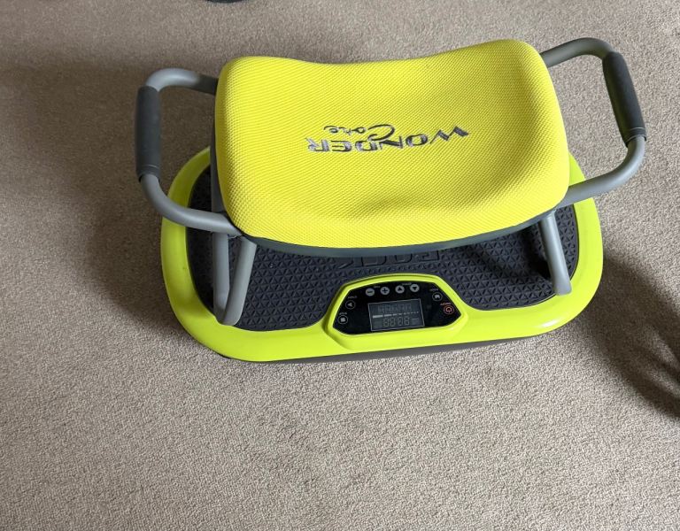 Wonder Core Rock N Fit Vibration Plate Trainer with Exercise Seat