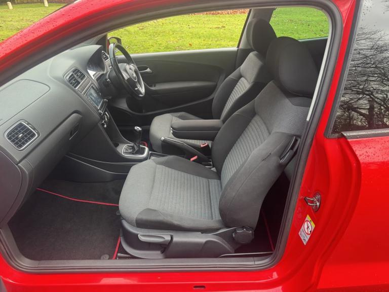 VOLKSWAGEN POLO 1.2 TSI SEL 2010