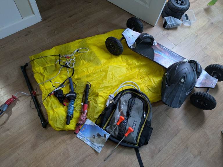 Power kite and Mountain Board Kit with Helmet