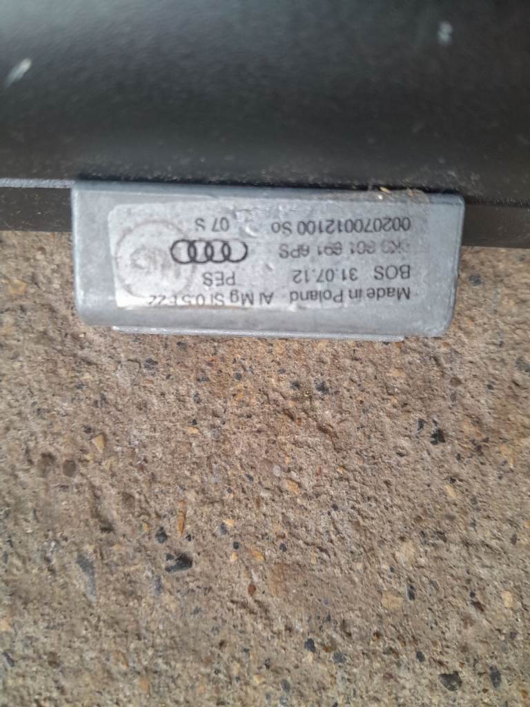 A4 avant - estate load cover 