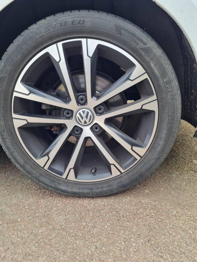 VW golf mk7 r line tsi 17 alloy wheels