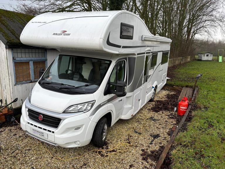 Auto-Roller, 6 berth, 5 belt, 42K miles