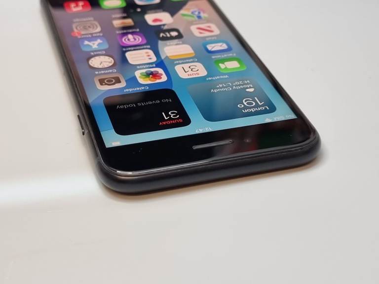 iPhone SE 3rd 2022 in perfect condition, 128GB, Battery 100% capacity, Midnight blue 