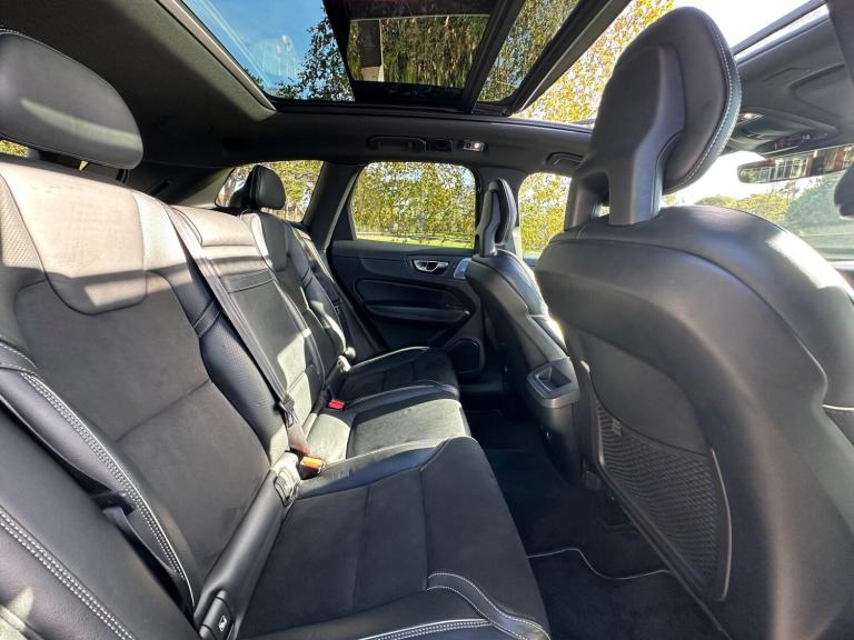 2017 Volvo XC60 2.0 D5 PowerPulse R-Design Pro Auto AWD Euro 6 (s/s) 5dr ESTATE Diesel Automatic