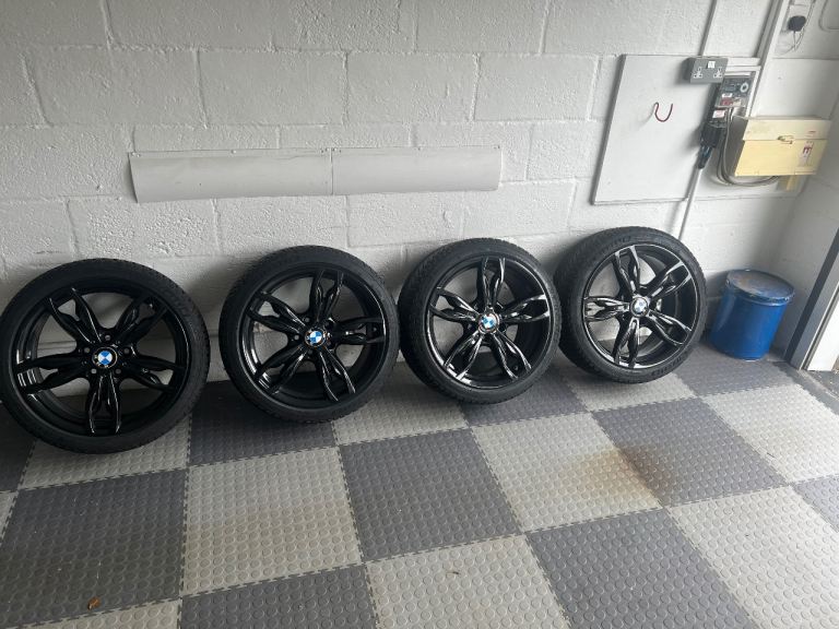 BMW F22 M240i 18” Black alloy wheels 