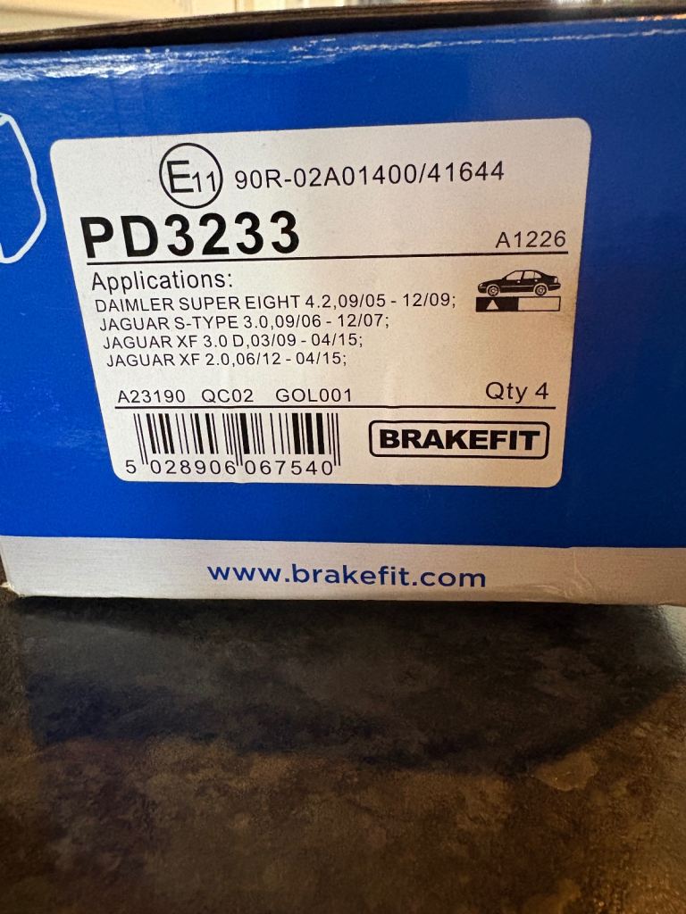 Brand new brake pads PD3233 Jaguar/Daimler