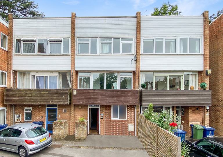 1 bedroom in Horwood Close, Oxford, OX3 Book Online - The Rent Guru {469}