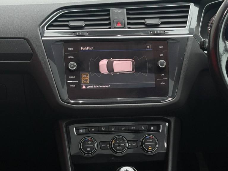 2017 Volkswagen Tiguan 2.0 TDi 150 SEL 5dr ESTATE DIESEL Manual