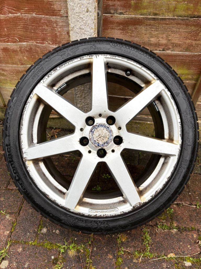 225 40 18 Mercedes C250 2011 Front Alloy & Continental Tyre - NEEDS WELD