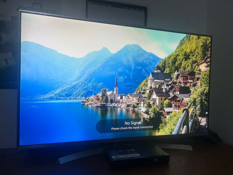 LG 55UH850V 4K 3D TV ( read description) 