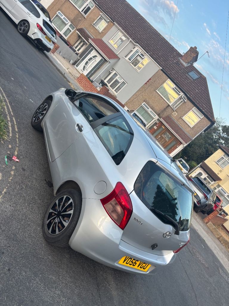 TOYOTA YARIS 1.0 LOW MILEAGE BARGAIN SOLID CAR
