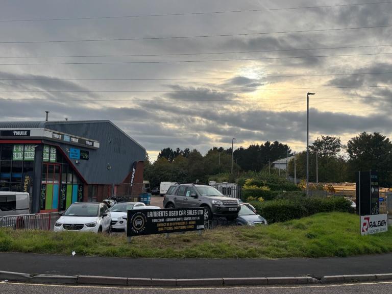 2010 Mercedes-Benz E Class E250 CGI BlueEFFICIENCY SE 2dr Tip Auto COUPE Petrol Automatic