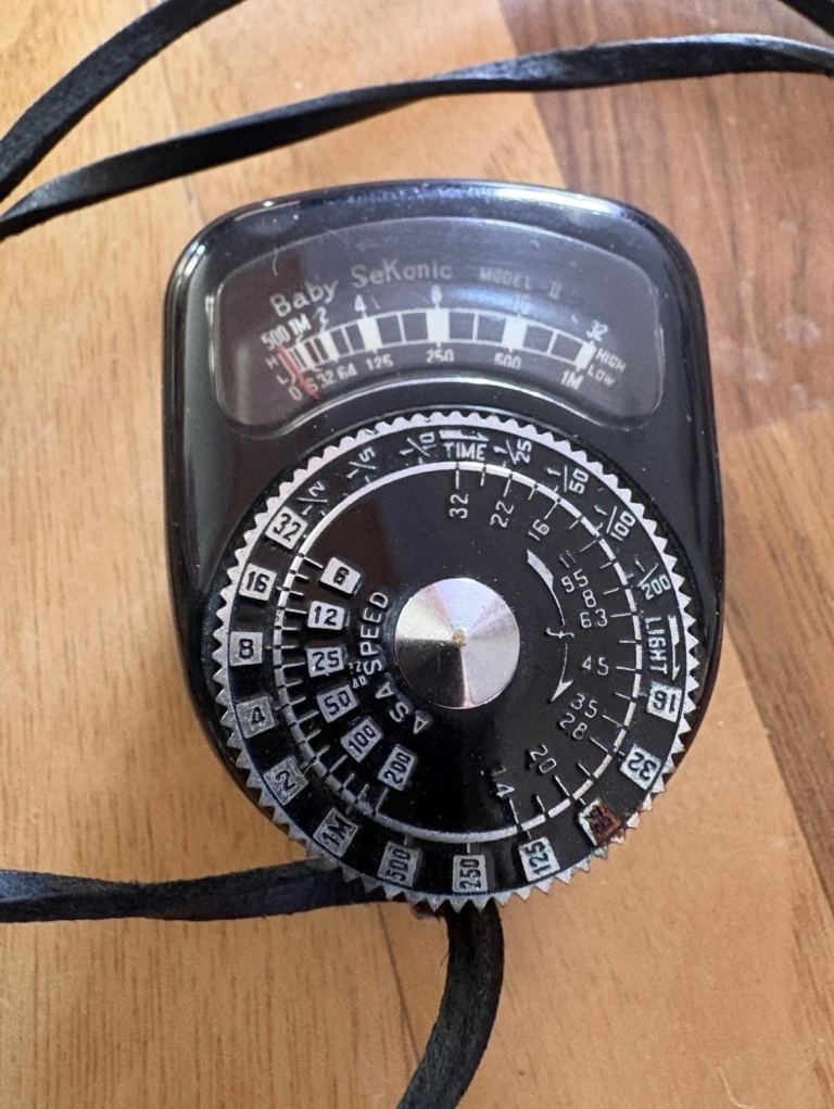 vintage Sekonic Baby Model II exposure light meter